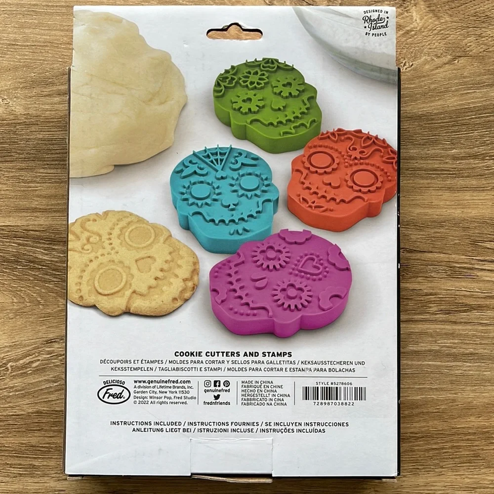 Fred Sugar Skulls Day of the Dead Set of 4 Cookie Cutters & Stamps Molds NIB